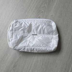 Anorak White Pouch